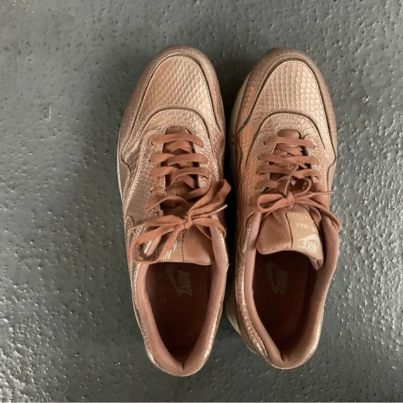 Nike Air Max 1 Bronze Snakeskin Patterned Sneakers- Women, Sz 10 - Picture 7 of 8